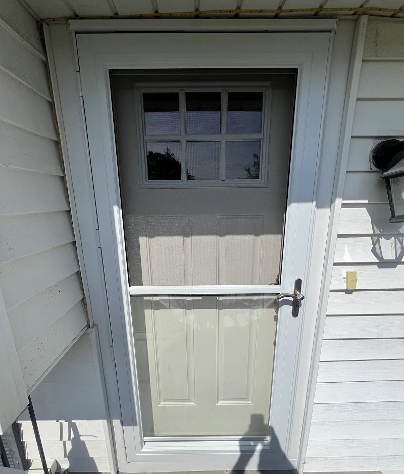 Entry Door Replaced with efficient Therma Tru Door