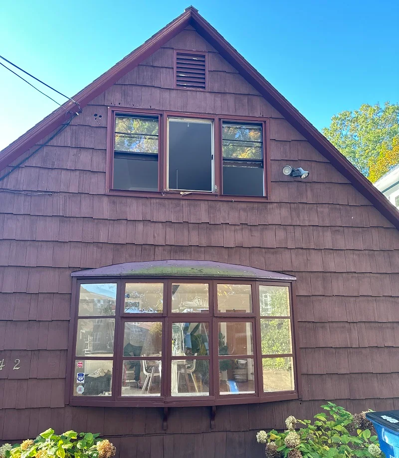 Vintage New Haven home in need of new windows