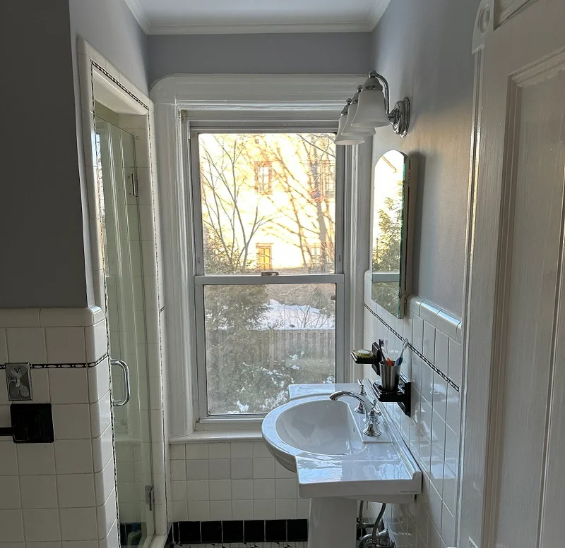 Bathroom double hung needs replacement in Larchmont, NY